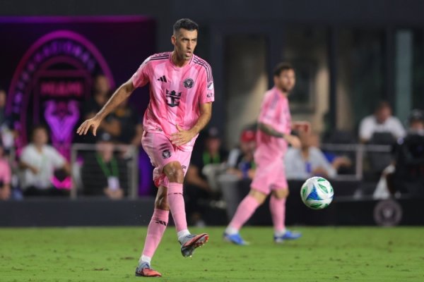 Mascherano: Busquets nghỉ hưu,